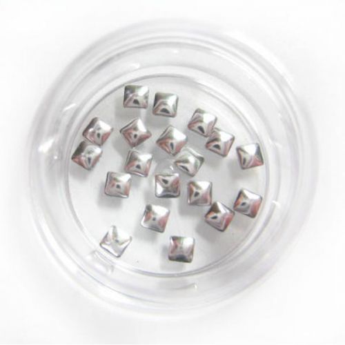 Preview: 50 Stück Metallic Studs Quadrat Silber Einleger Nieten Nailart Preview: 50 Stück Metallic Studs Quadrat Silber Einleger Nieten Nailart