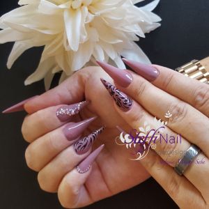 Rosewood- by- Steffi-Nails