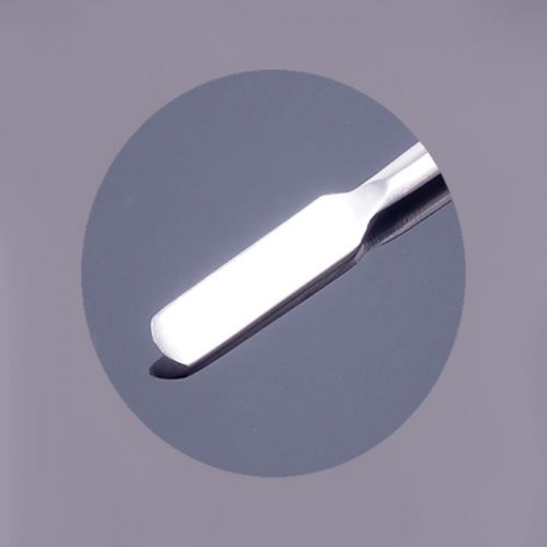 gel-spatel-abgerundete-seite-nailsandmore24