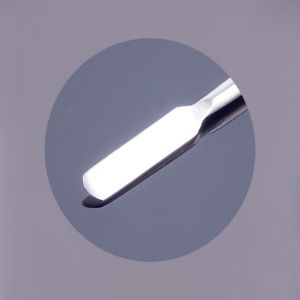 gel-spatel-abgerundete-seite-nailsandmore24