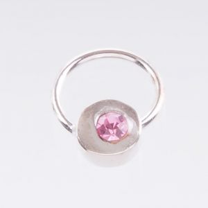 piercing-ring-mit-stein-rosa